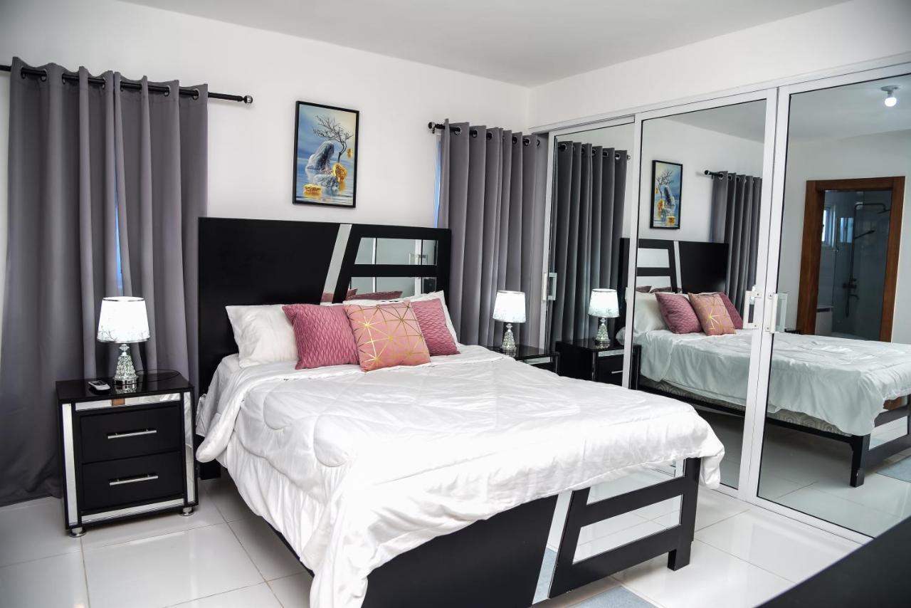 Torre Real VI Apartment ซานติอาโก เด ลอสกาบาเญโรส ภายนอก รูปภาพ