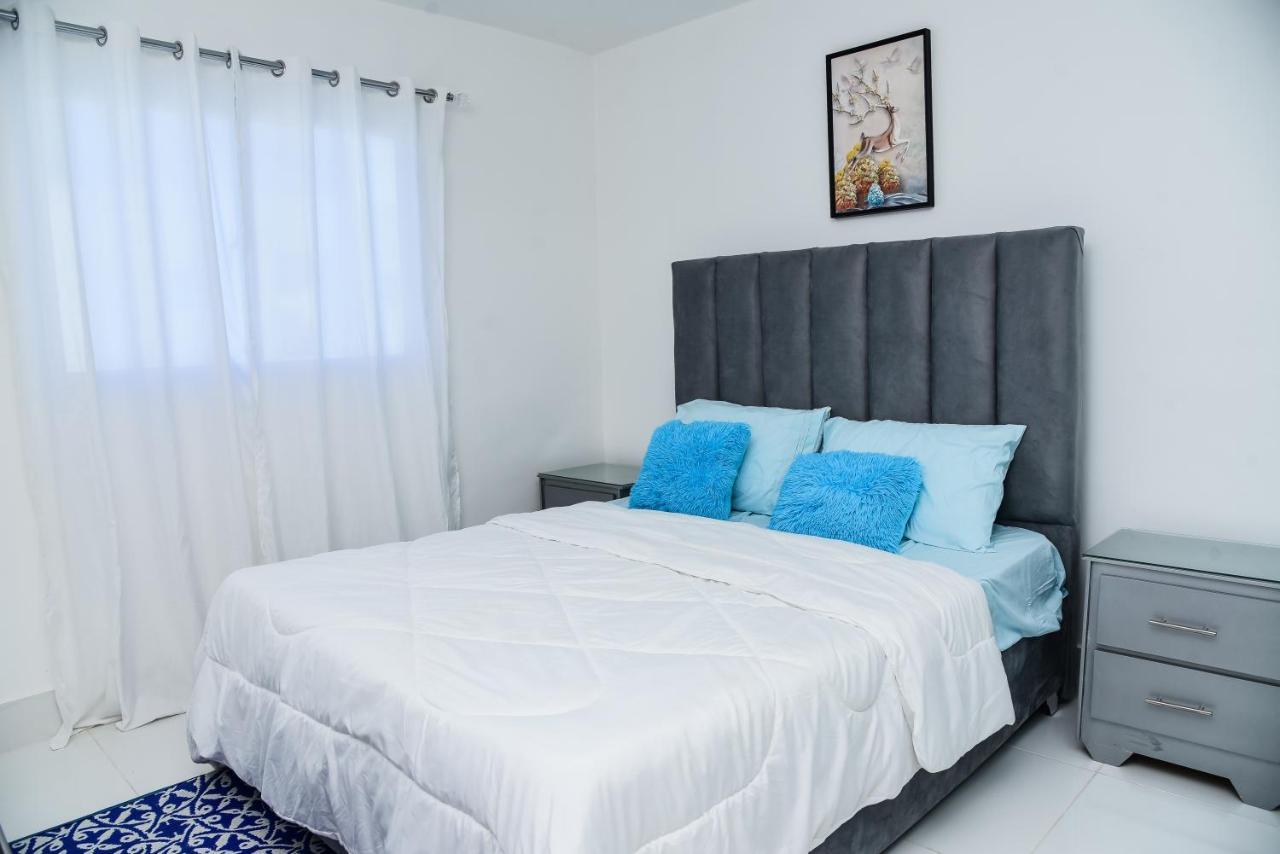 Torre Real VI Apartment ซานติอาโก เด ลอสกาบาเญโรส ภายนอก รูปภาพ